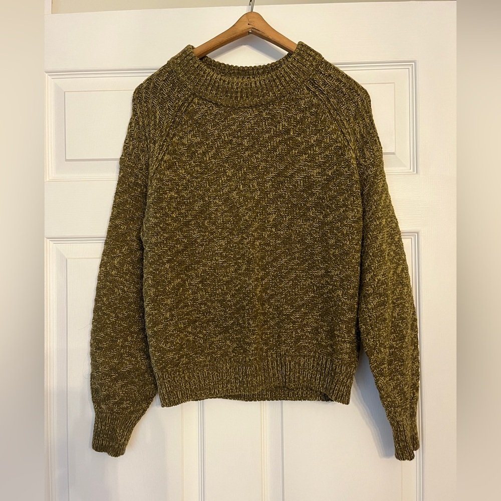 Universal Thread Marled Olive Crewneck Sweater